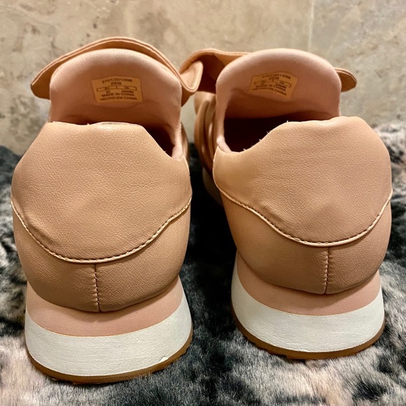 Zara 🍑Sneakers With Bow Detail - Picture 4 of 5